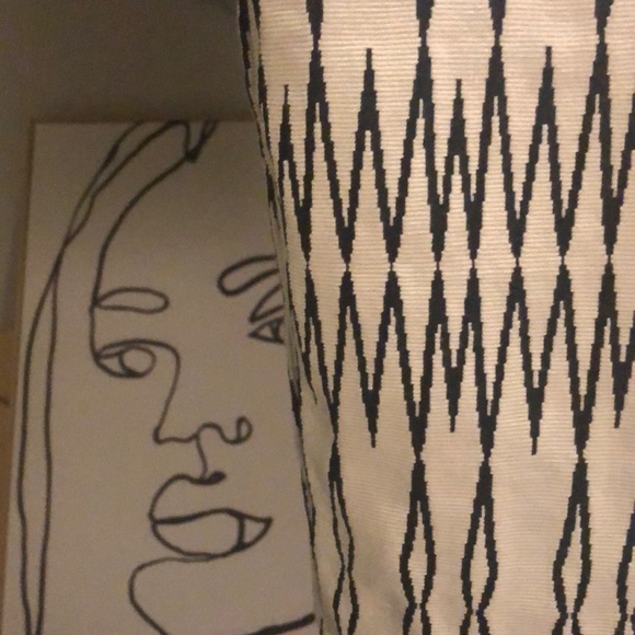 Bodycon skirt. - Picture 1 of 1